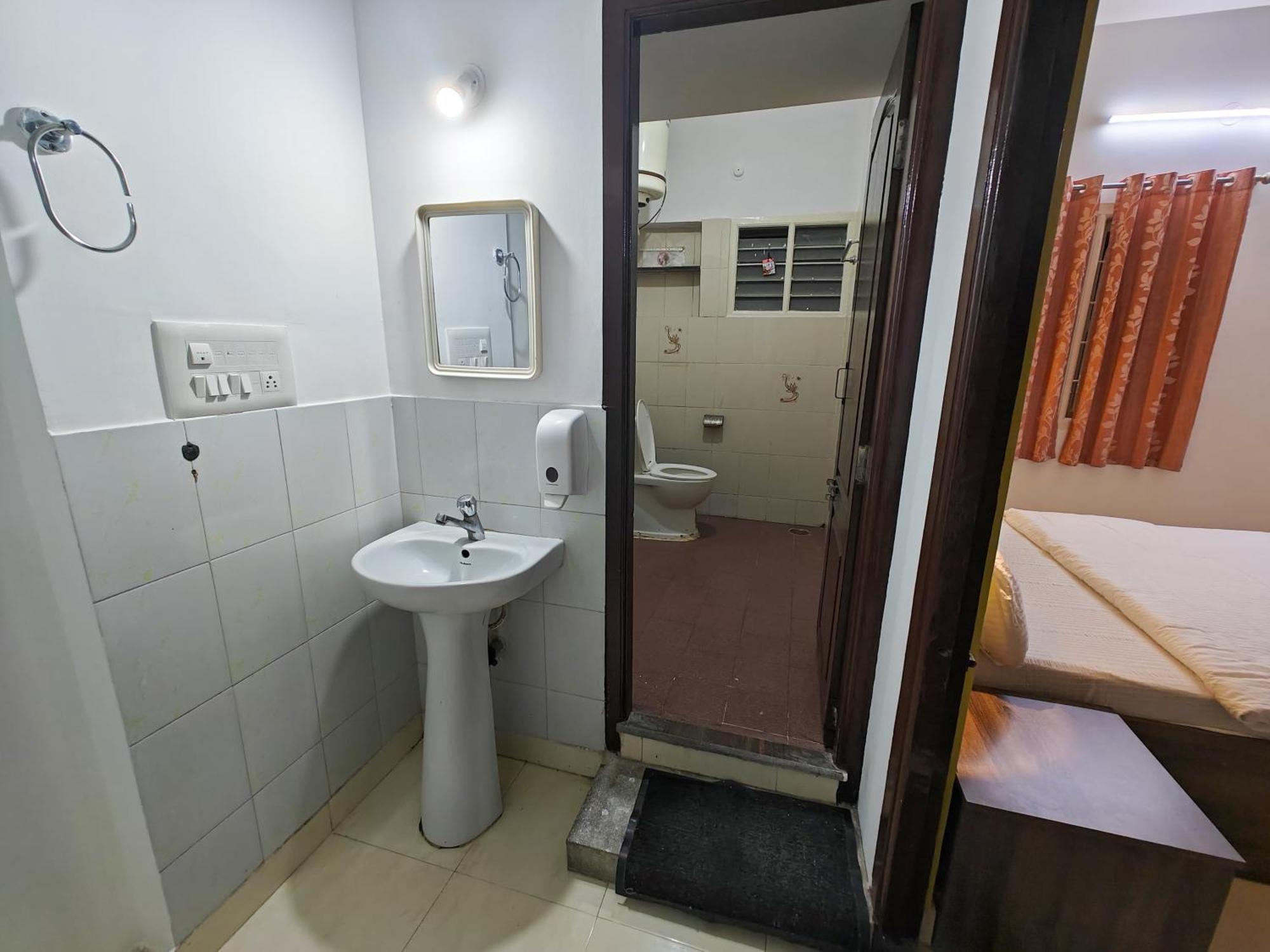 Sampada Homestay Bangalore Exterior foto