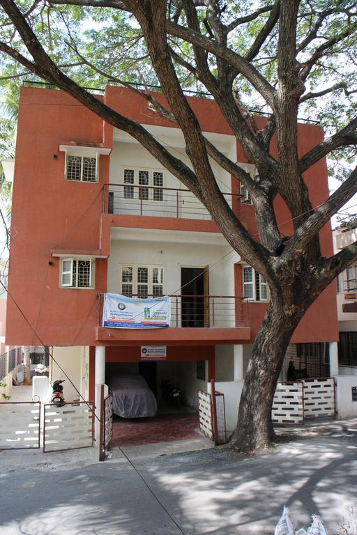 Sampada Homestay Bangalore Exterior foto